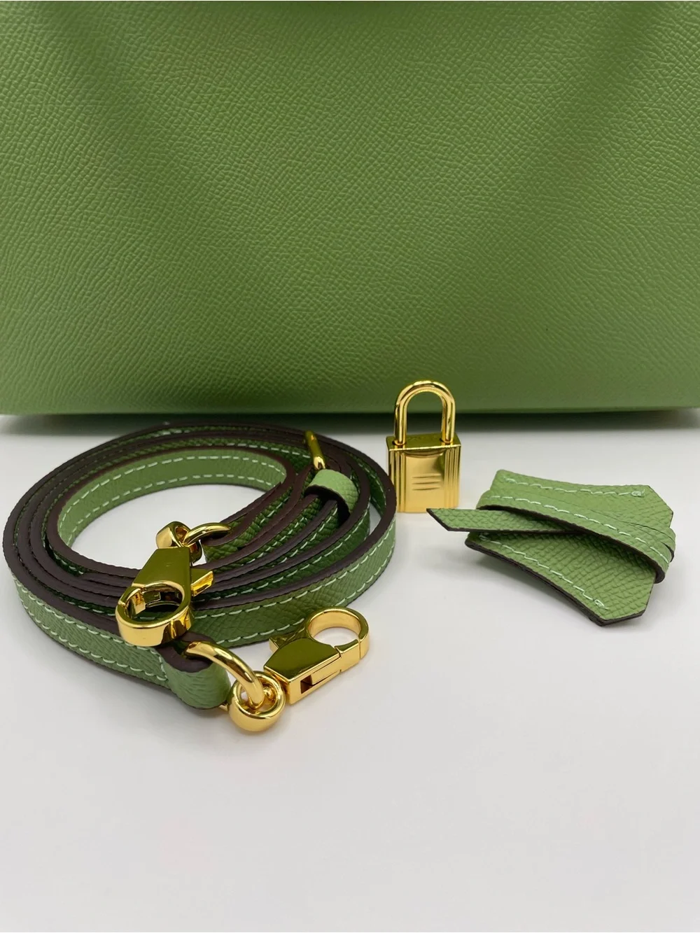 The Kinsley 25 - Pistachio